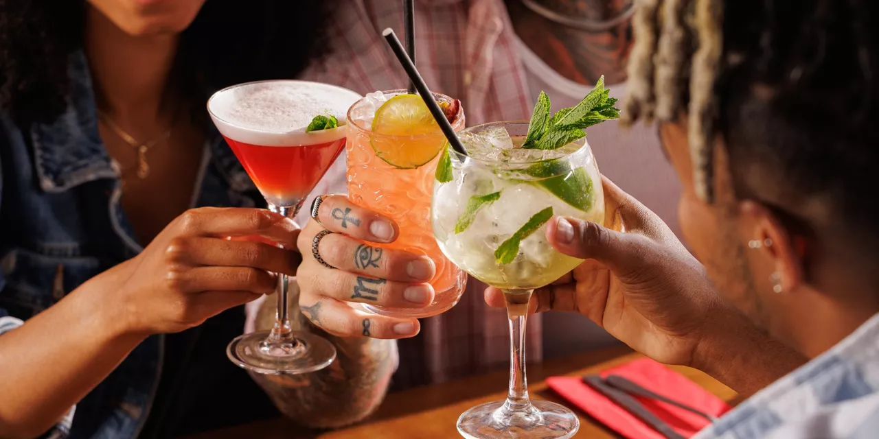 drinks cheers